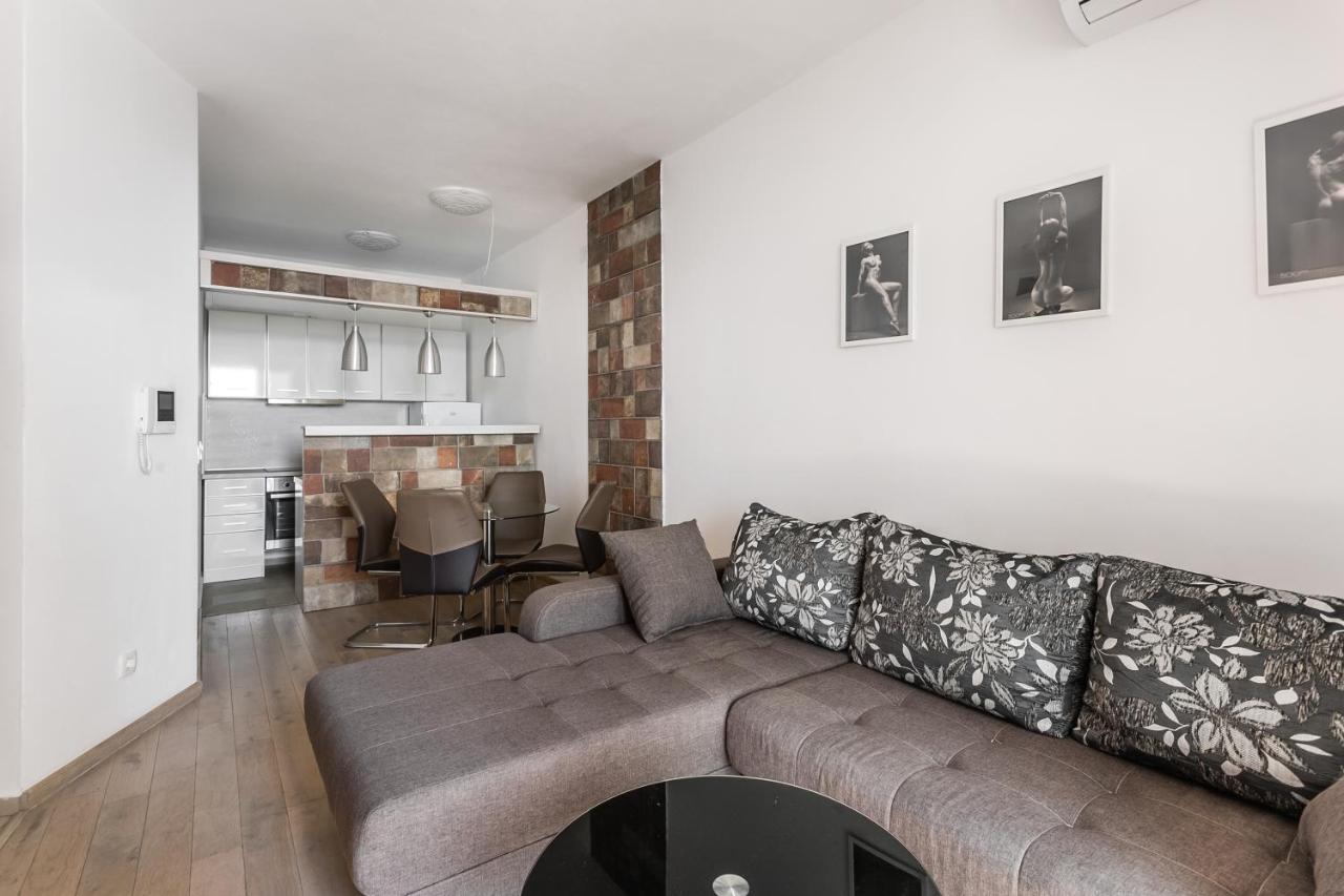 Apartments Beatrice Рафаиловичи Экстерьер фото