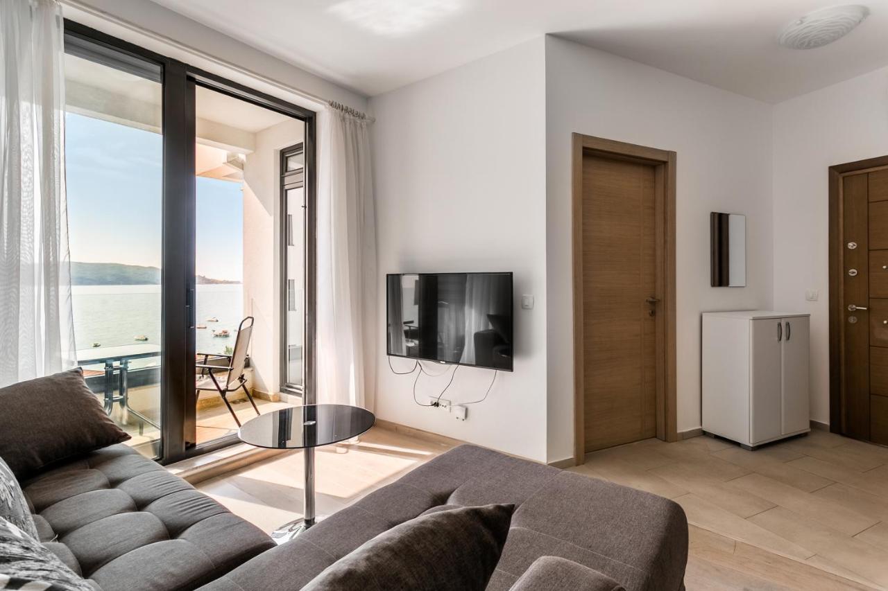 Apartments Beatrice Рафаиловичи Экстерьер фото