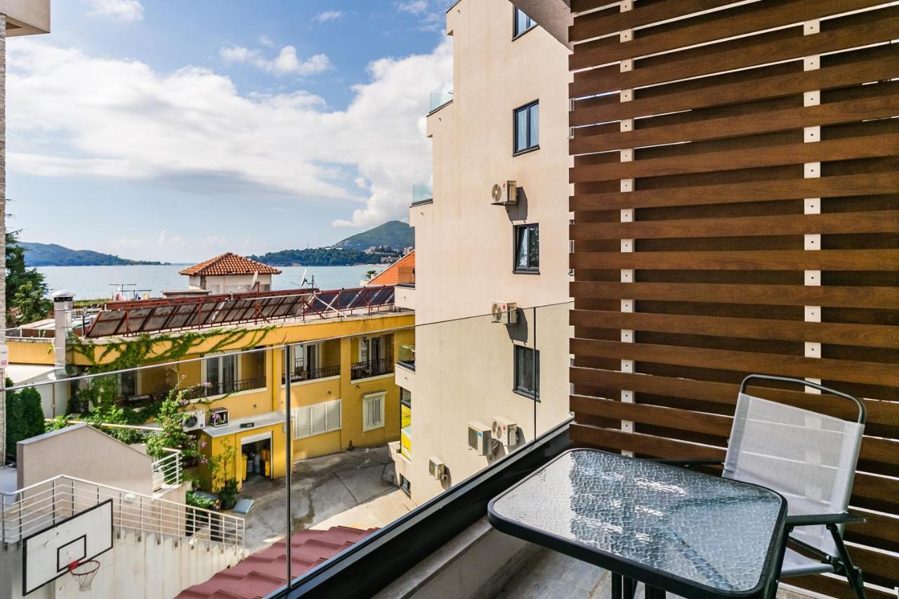 Apartments Beatrice Рафаиловичи Экстерьер фото