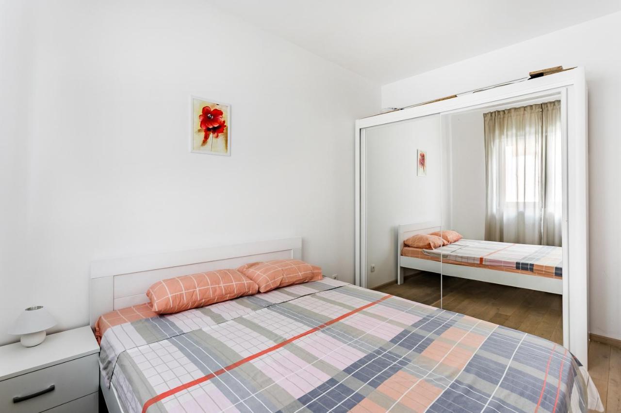 Apartments Beatrice Рафаиловичи Экстерьер фото